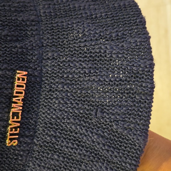 Steve Madden Packable and Stylish Dark Royal Blue Nubby Yarn Cloche Bucket Hat - Picture 3 of 8